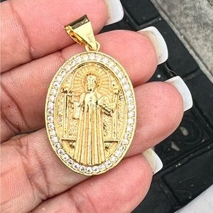 18 kts gold filled san Judas